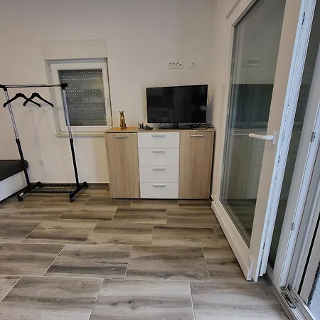 Apartmani Lucic Vir Exterior photo